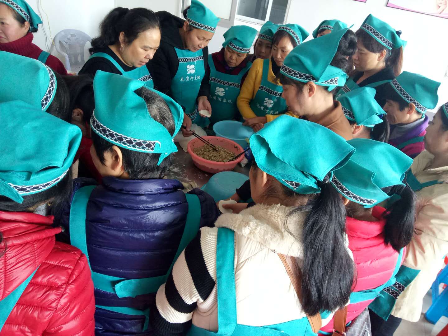 ��ɫ���c��Ӗ(x��n)����� ��ȸ�Ӻñ�ķ����ɩ