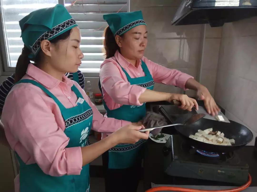 ��֪ͨ��8��20����ɩ��Ӗ(x��n)�_�n��������